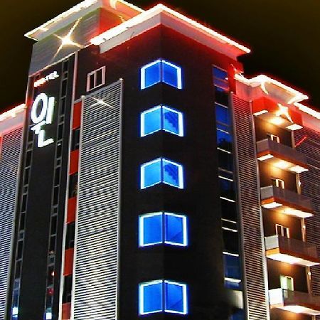 Andong Win Hotel Екстериор снимка